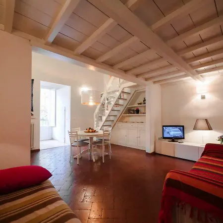 Lisa Loft Apartment